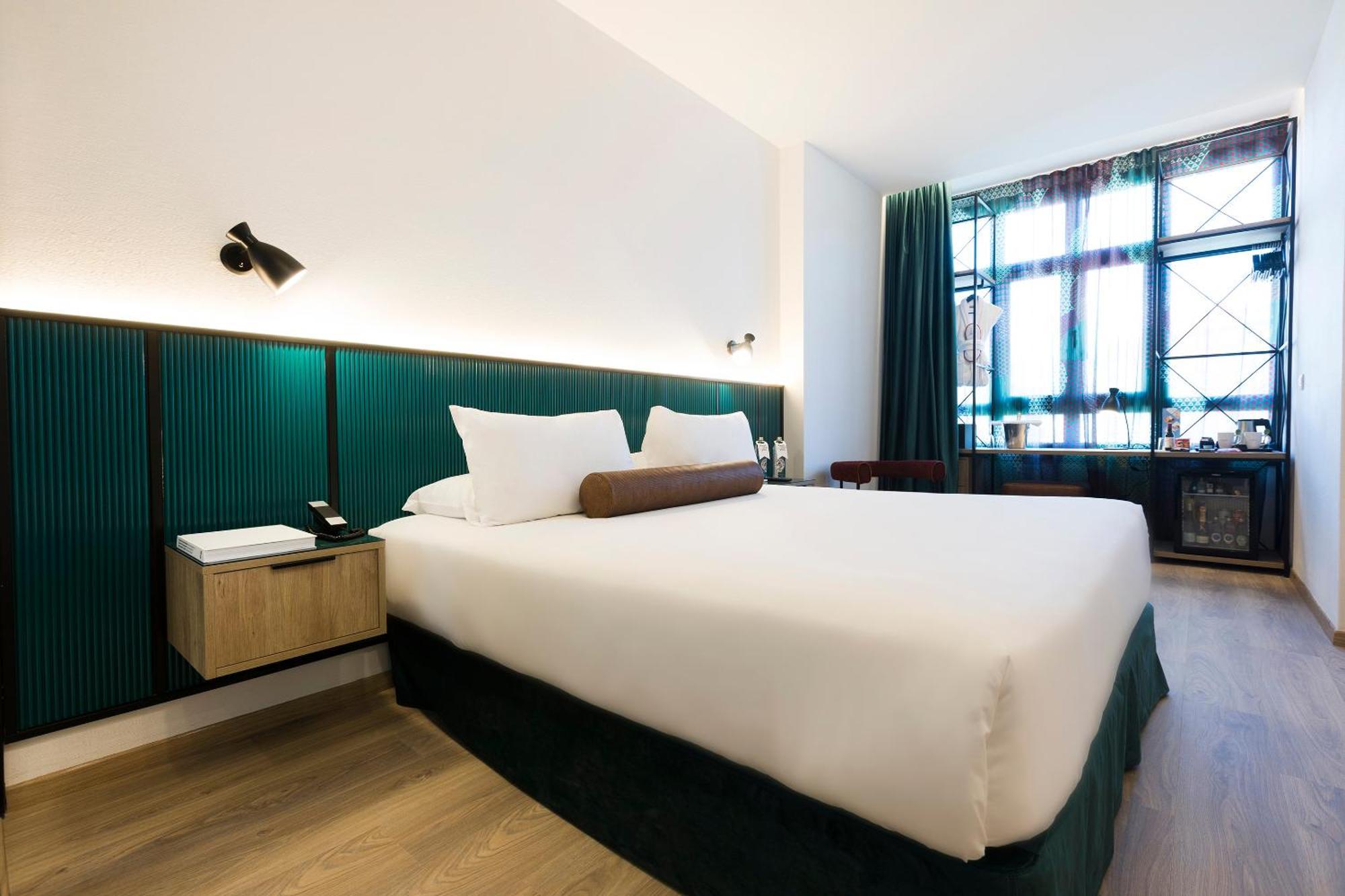 Axel Hotel Bilbao - Adults Only Exterior foto
